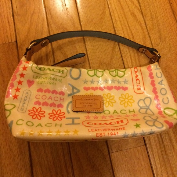 Authentic coach hand bag.