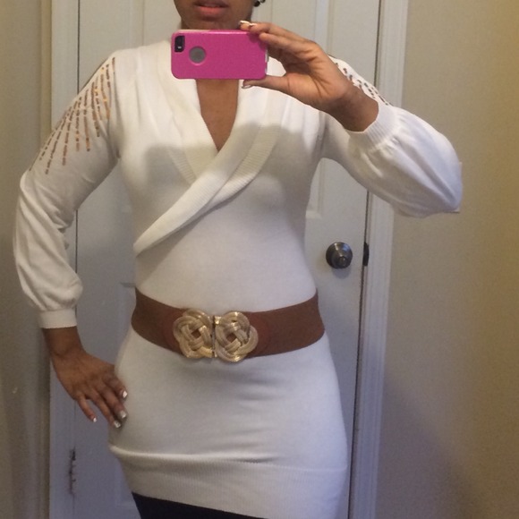 Creme dress with Hold sequins w/ belt