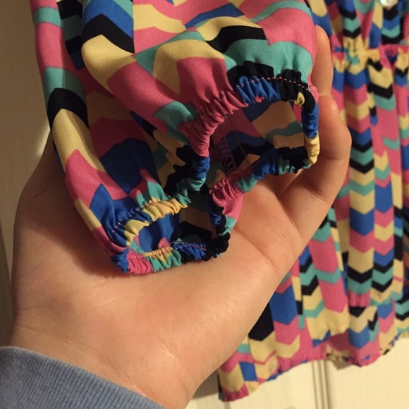 Francesca's blouse - Picture 3 of 4