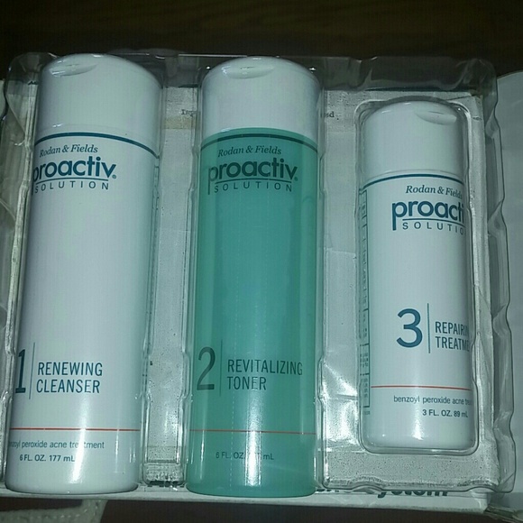 Proactiv kit & dark spot corrector