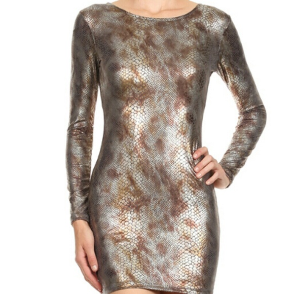 Short dress