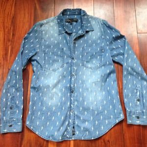 Vans lightning bolt denim button down top