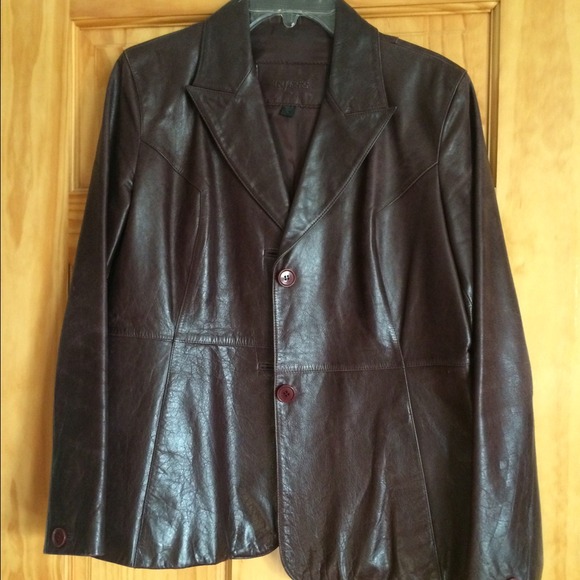 GUESS LEATHER JACKET