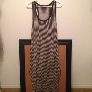 Black & tan sleeveless knee length maxi dress