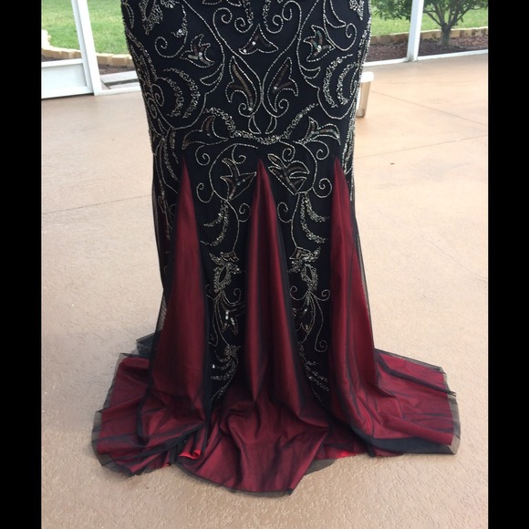 Adrianna Papell size 8