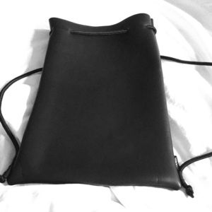Leather triangl bag