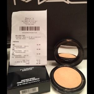 Mac mineral powder