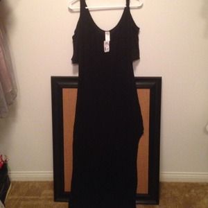 NWT - Black dress w shoulder cut out and side slit