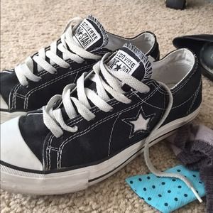 Converse One Star shoes