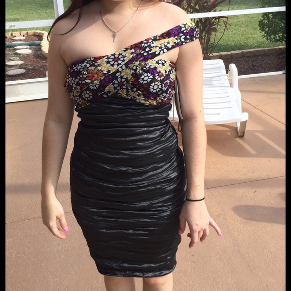 Nicole Miller cocktail dress!