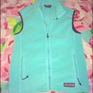 Brand new women's Vineyard Vines fleece vest