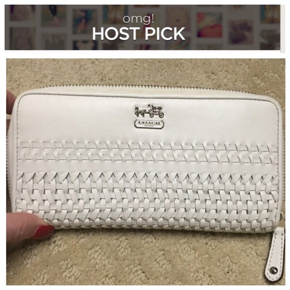 Coach Clutches & Wallets - FLASH SALE! 🎉Coach Wallet