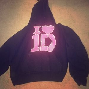 One direction sweater