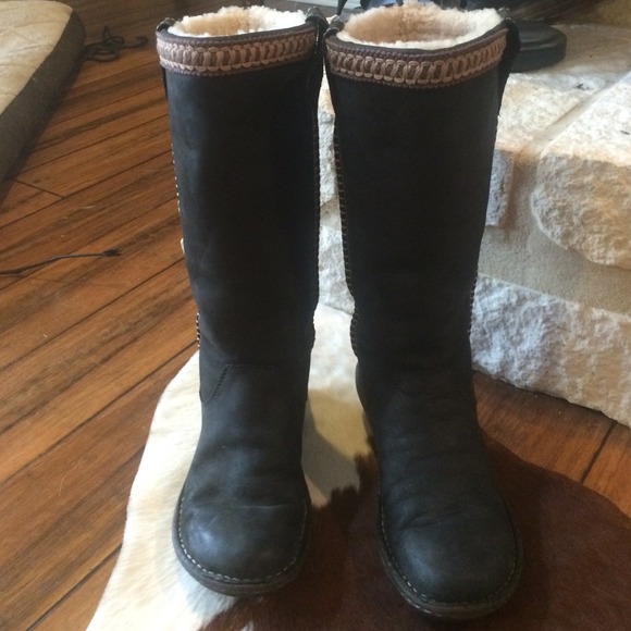 SOLD---Authentic Black Uggs With Style Trim!! - Picture 4 of 4