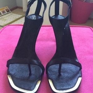 Donald J Pliner Couture sandals