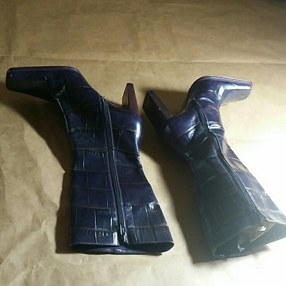 Leather Boots - Picture 3 of 4