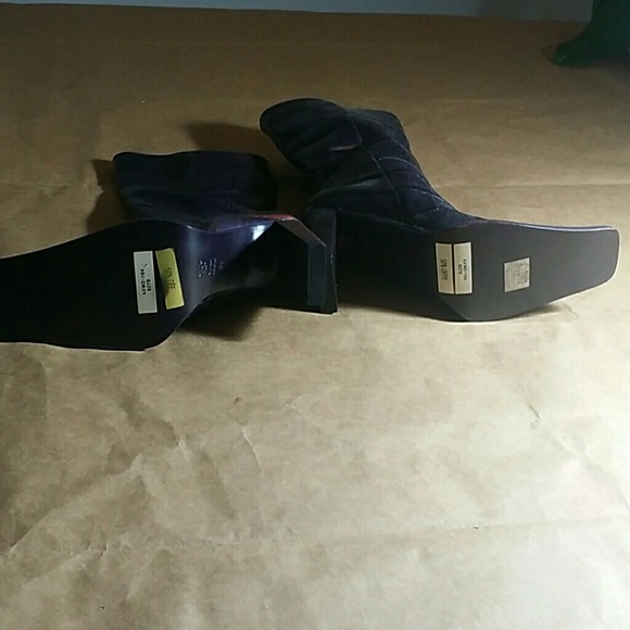 Leather Boots - Picture 4 of 4