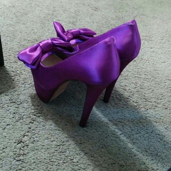 H by Halston Purple Shoes - Picture 3 of 3