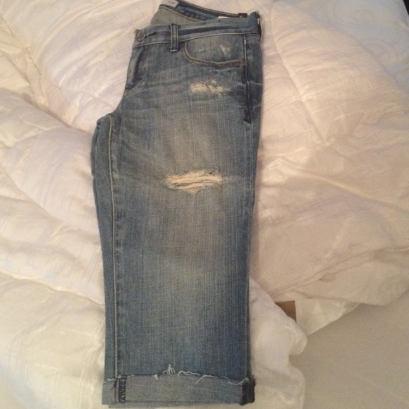 A&F Cropped Distressed Jeans