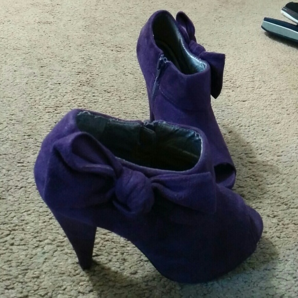 Purple Wild Diva boots - Picture 2 of 4