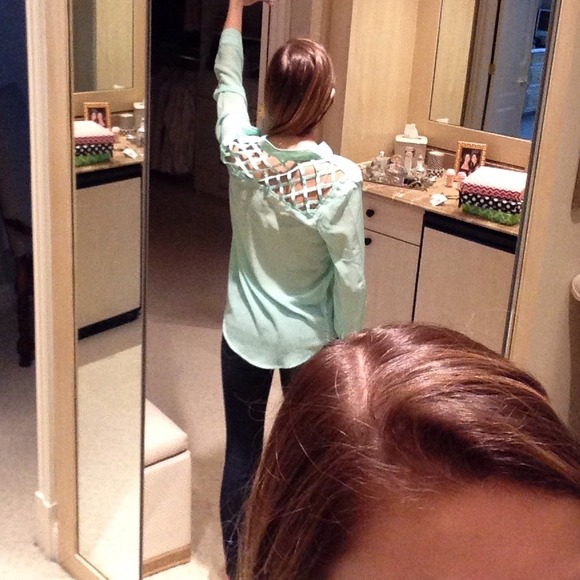 Nollie blouse - Picture 2 of 3