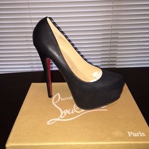 Christian Louboutin size 41