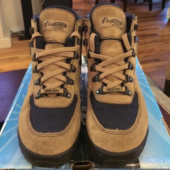 ❗️SOLD❗️Vasque Boot