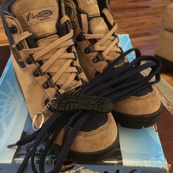 ❗️SOLD❗️Vasque Boot - Picture 4 of 4
