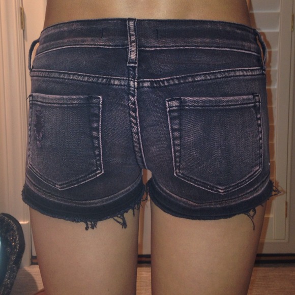 Bullhead Jean shorts - Picture 2 of 2