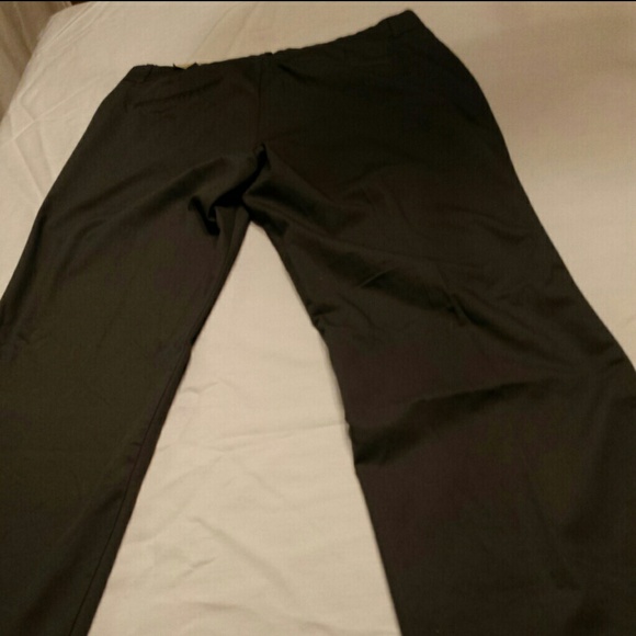 Lady's Dockers. Gray Khaki Metro Trouser