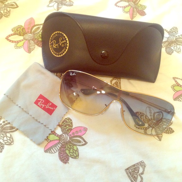 Authentic women's Ray-Bans. Two-toned lens.