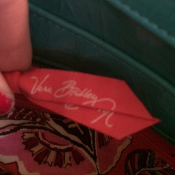 VERA BRADLEY FRILL- Got It Handled, Call Me Coral - Picture 3 of 4