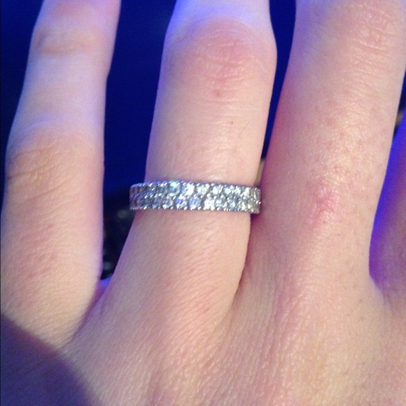 Diamond band