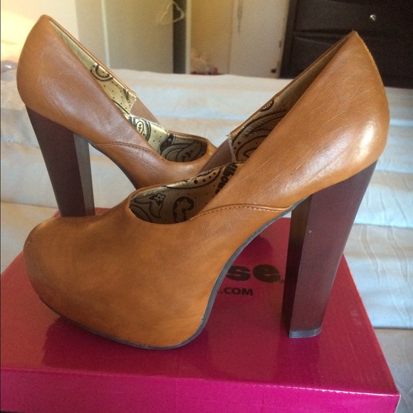 Dollhouse Shoes - Brand new dollhouse chunky heel cognac color heels