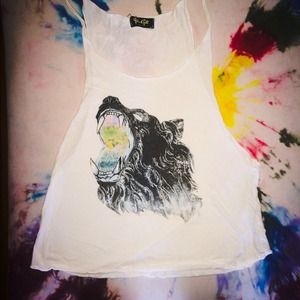 🚫BUNDLED🚫 Brandy Melville 👉 John Galt TANK 🌈