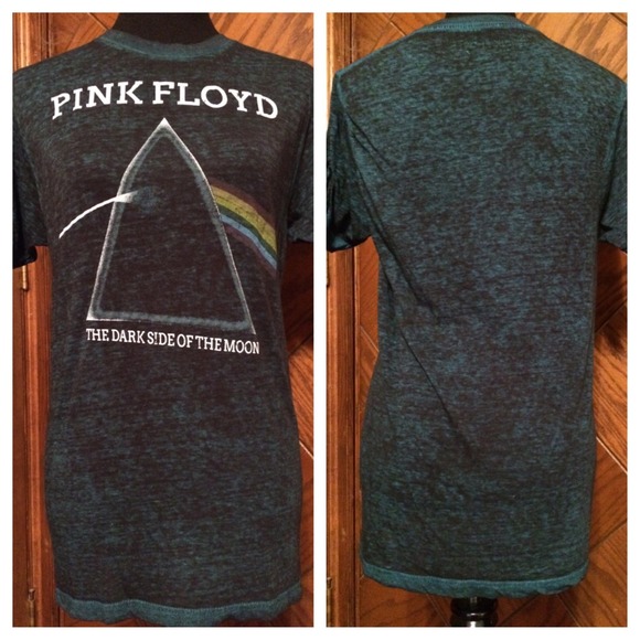 💙Pink Floyd graphic tee💙