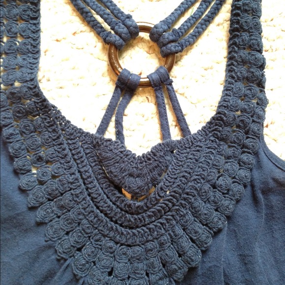 Navy Detailed Summer Tank - Picture 2 of 4