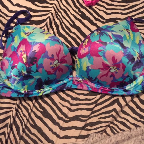 Victoria secret bra