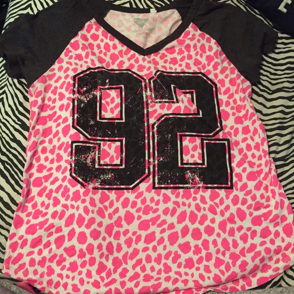 "92" giraffe print shirt
