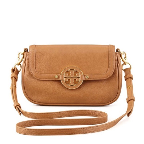 Tory Burch Handbags - Tory Burch Amanda Crossbody Bag