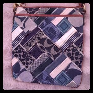 A coach crossover bag