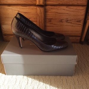 Ann Taylor patent heels