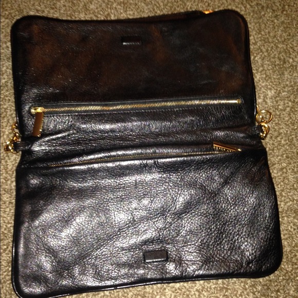 Tory burch reva clutch purse - Picture 3 of 4