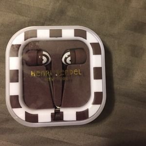 Henri Bendel earbuds: New in box!
