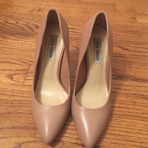 Steve Madden shoes size 8