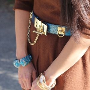 BCBGMAXAZRIA Toggle Belt Size S