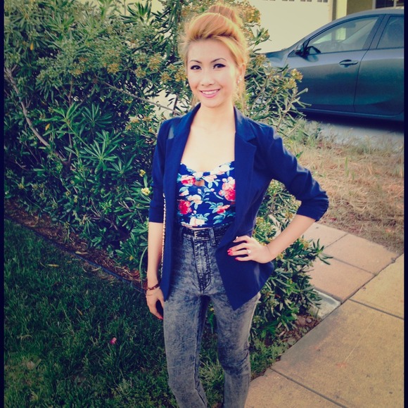 Floral Cropped Top