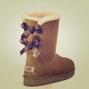 ISO ANY ugg bailey now boots