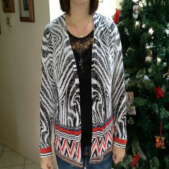 Lightweight sweater animal print with chevron 27"