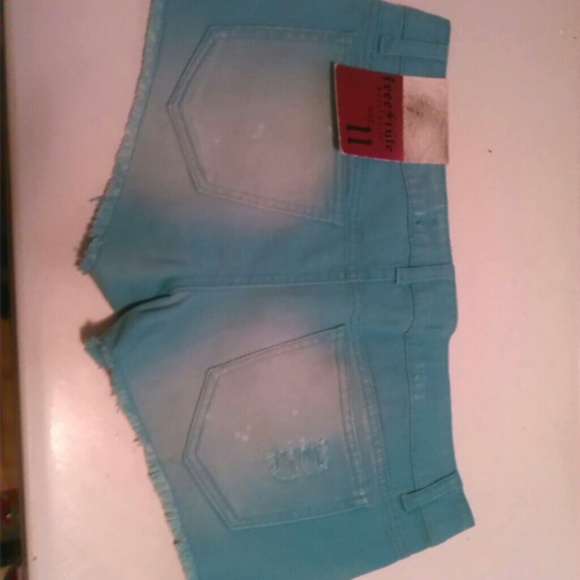 Shorts - Picture 2 of 2